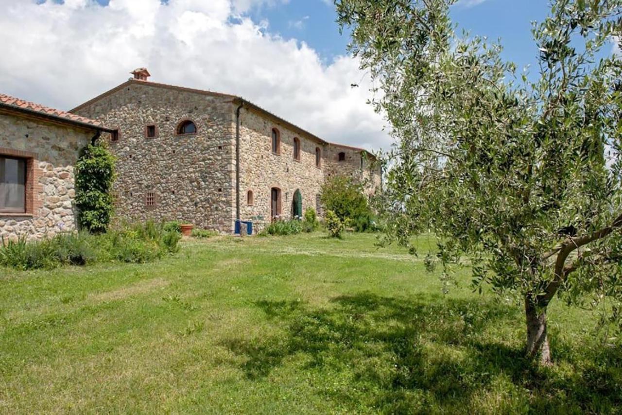 Agriturismo Fattoria Di Statiano Pomarance Extérieur photo
